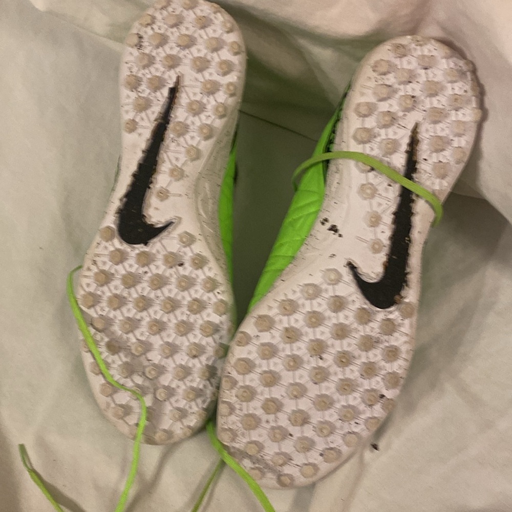 HYPERVENOMX PROXIMO TF GREEN STRIKE BLACK VOLT - Picture 5 of 7